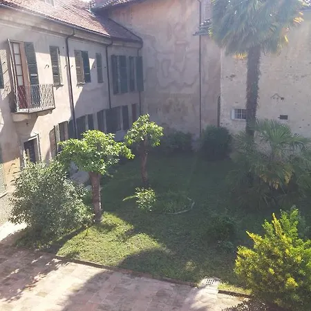 Castello Di San Sebastiano Po Appartement
